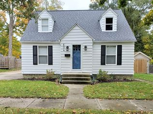 604 N Foster Ave, Lansing, MI 48912