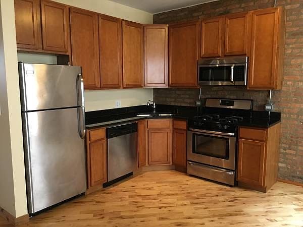 1st image of 1124 E Hyde Park Blvd