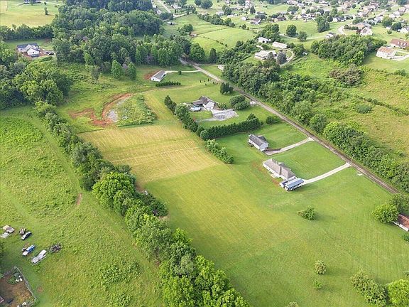 4th image of 1075 Little Mountain Rd