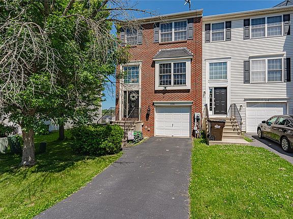 2nd image of 336 S Oak St