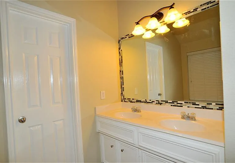 872 Rock Harbor Ln — Photo 22