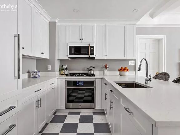 5th image of 168 E 74th St #2C