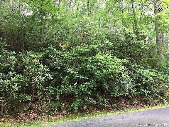 2nd image of 107 Deer Run Ln