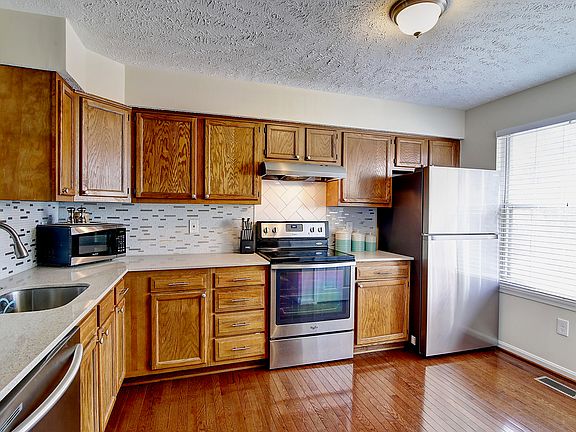 5th image of 408 Cabin Ct