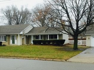 402 E Cleveland St, Ladd, IL 61329