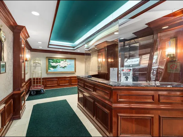 301 East 22nd Street image 10 of 11