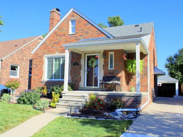 922 New York Ave, Lincoln Park, MI 48146