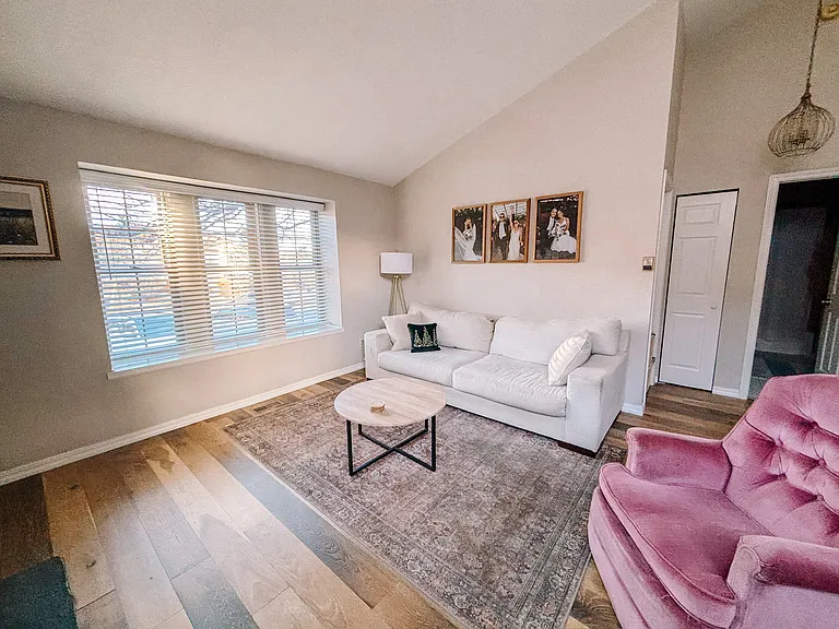 6744 Overland Dr — Photo 2