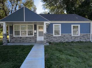 1127 Benton St, Gary, IN 46403