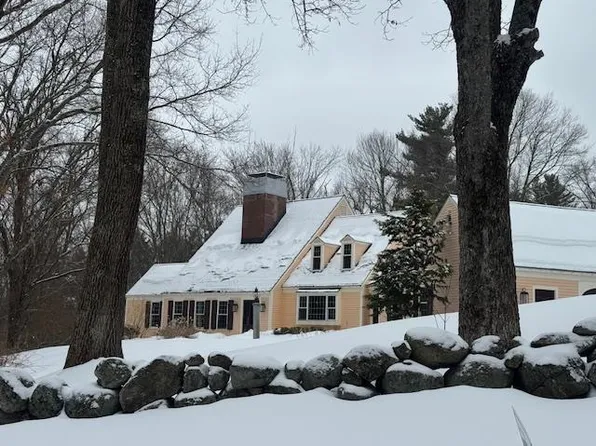 42 Perry Road, Bedford, NH 03110