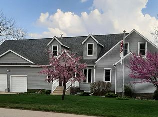 251 E Walnut St, Newell, IA 50568