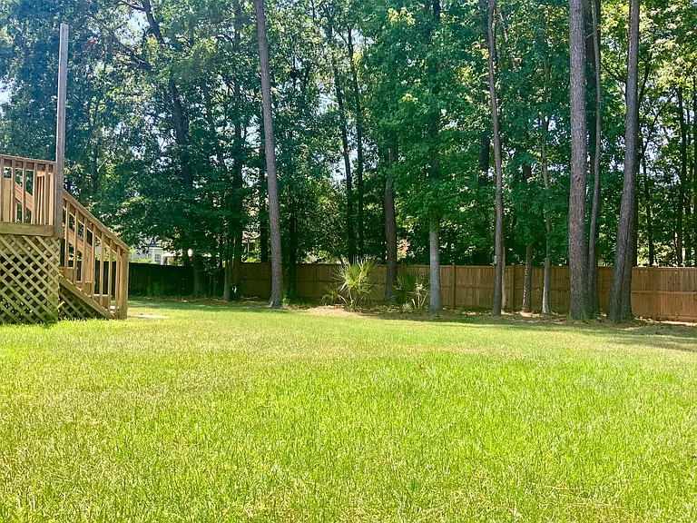 2105 Summerwood Dr — Photo 36