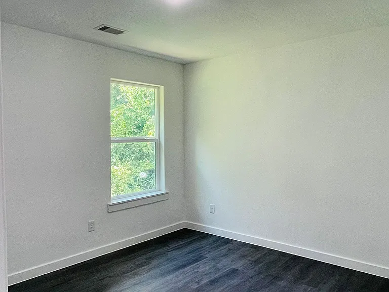 8416 Sandra St #B — Photo 11