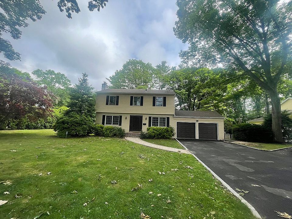 1st image of 4 Birch Ln