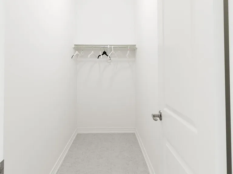 3602 Carolina Ct — Photo 11