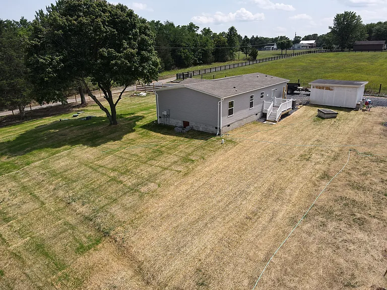 343 Sherando Ln — Photo 2