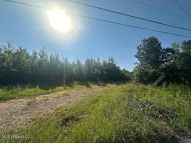 2nd image of 217 Knight Parker Rd