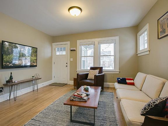 4th image of 3329 37th Ave S