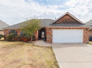 1410 Limestone Way, Elgin, OK 73538