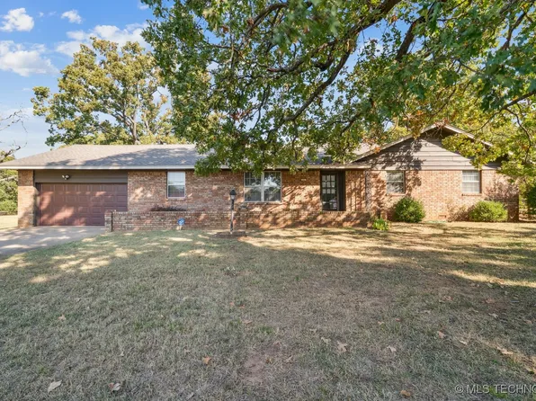 701 W 41st St, Sand Springs, OK 74063