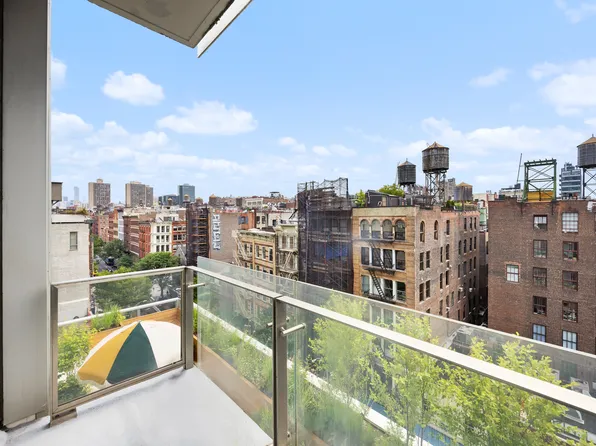 350 West Broadway image 8 of 16