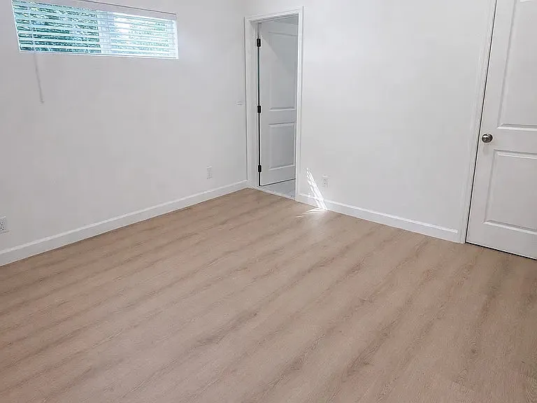 9150 N Columbus Ave — Photo 5