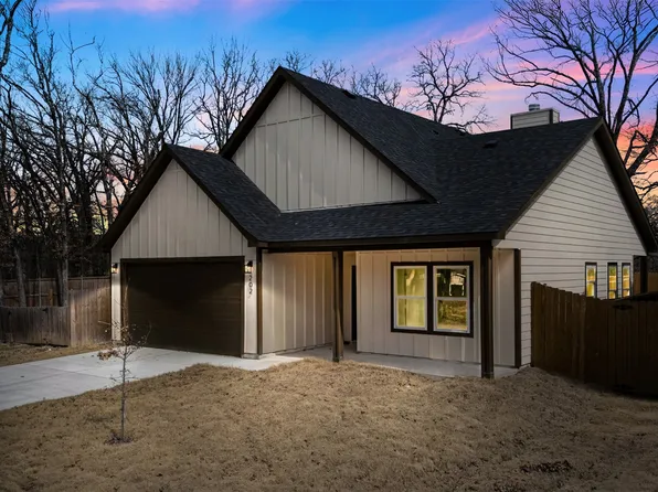 202 Meadow Lake Dr, Mabank, TX 75156