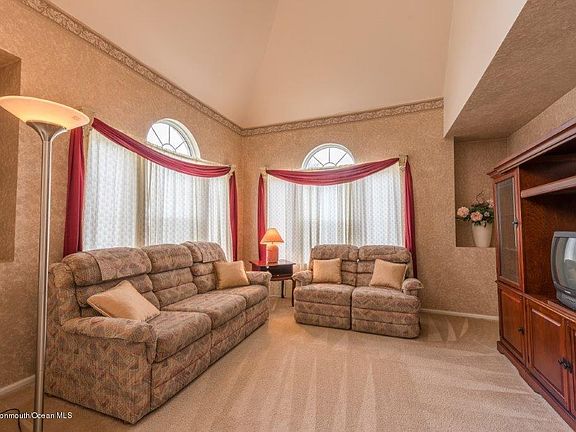5th image of 3807 Galloping Hill Ln
