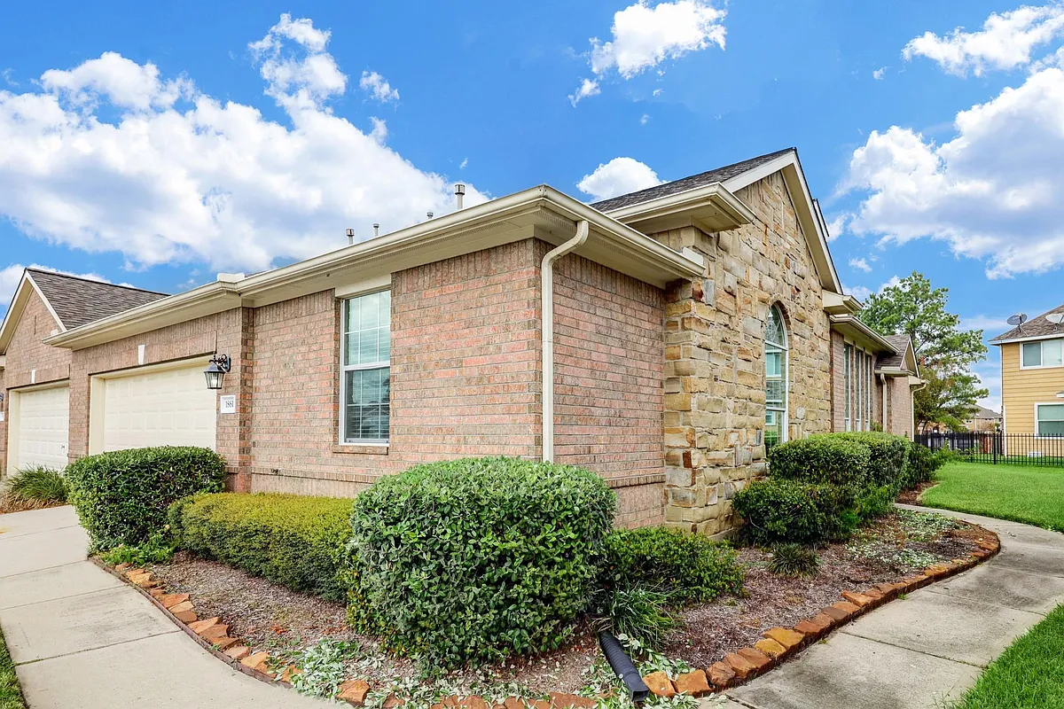Building Photo - 18618 Jaya Loch Ct