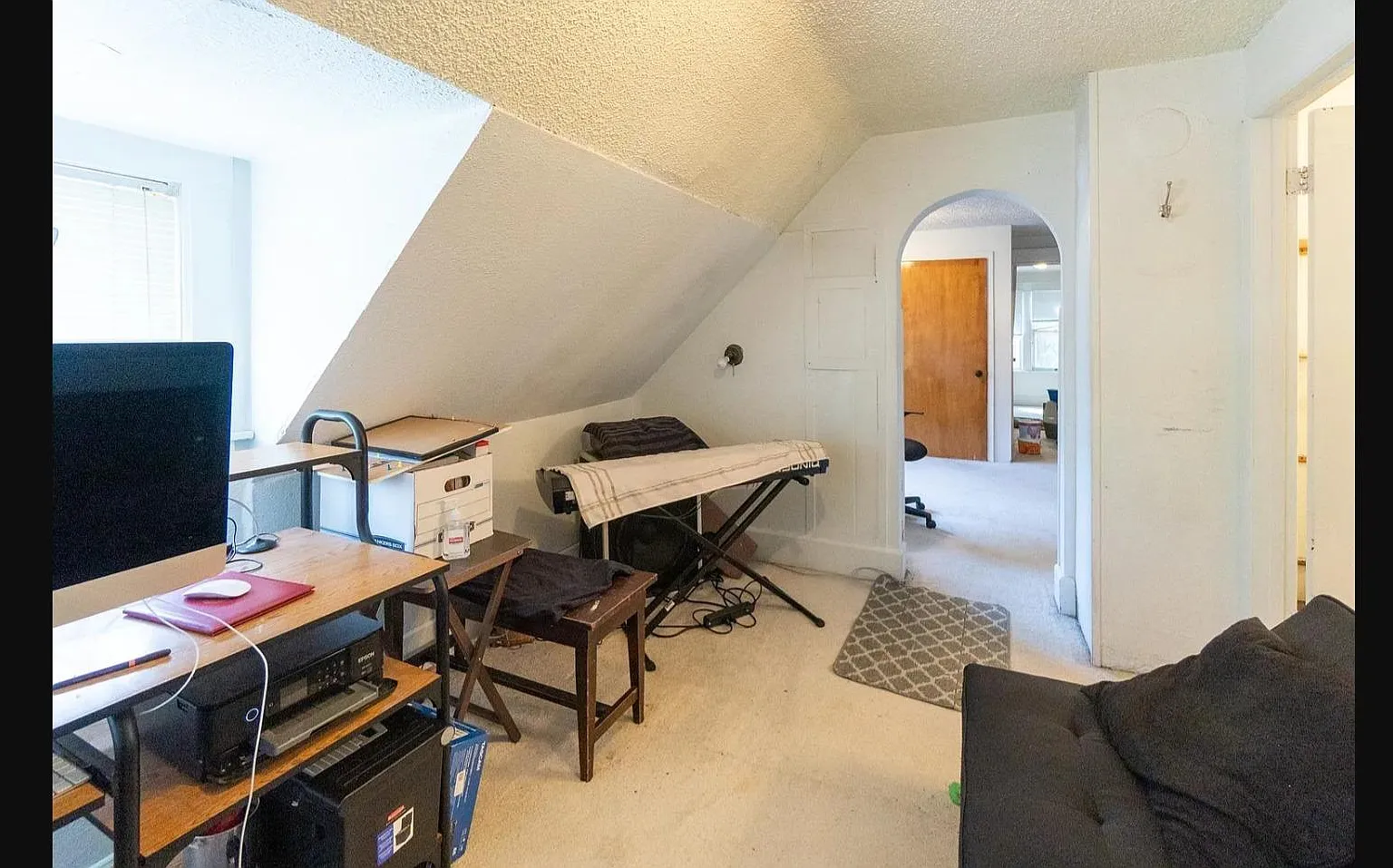 2 bed, 810 sqft, $1,295 — Photo 1