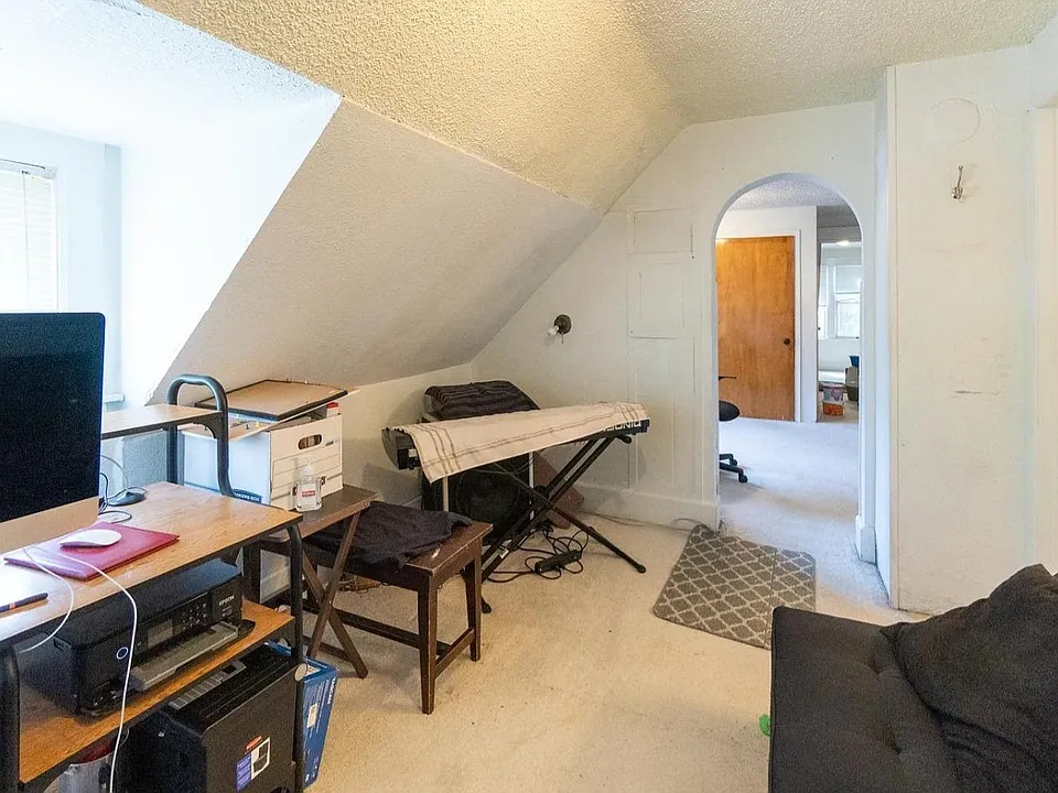 807 S Sherman St #2
