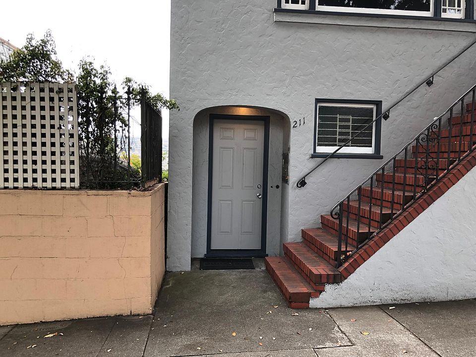1st image of 211 Monterey Blvd