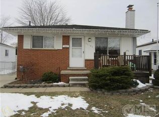 27143 Townsend Ave, Warren, MI 48092