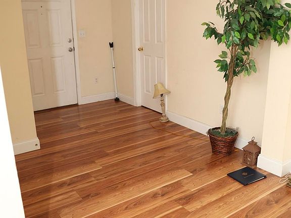 4th image of 15 Spring Walk Way