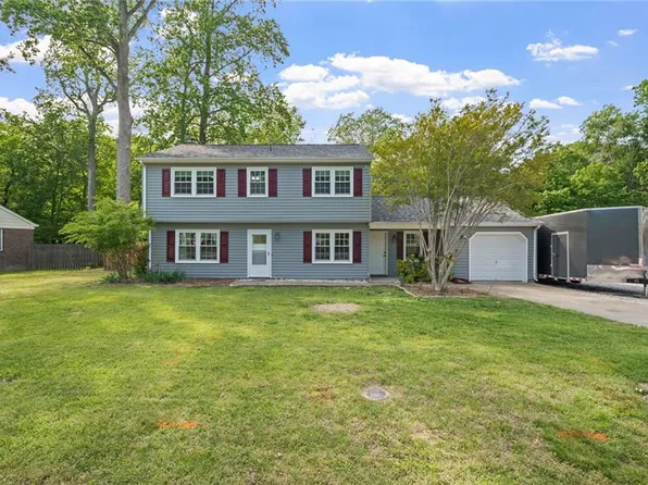 208 Bolivar Dr, Yorktown, VA 23692