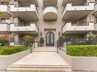 11218 Camarillo St APT 404, North Hollywood, CA 91602