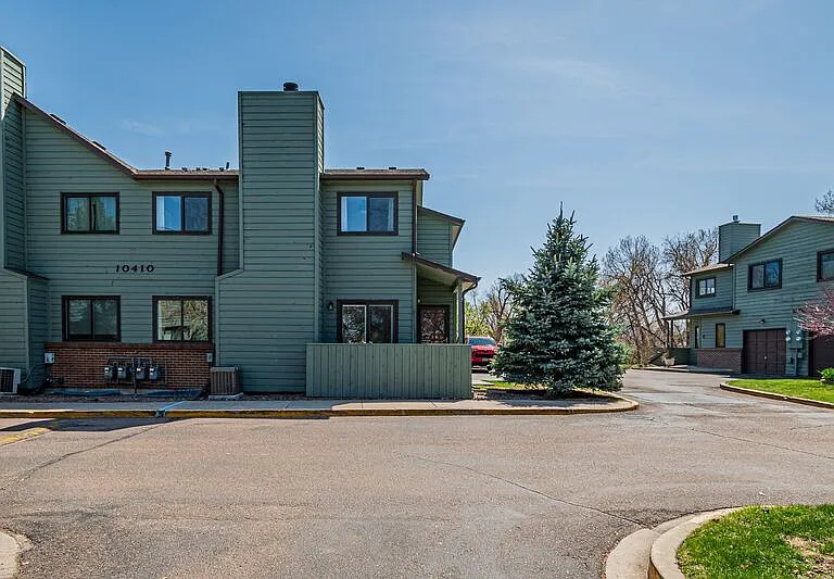 10410 W Jewell Ave #B — Photo 32
