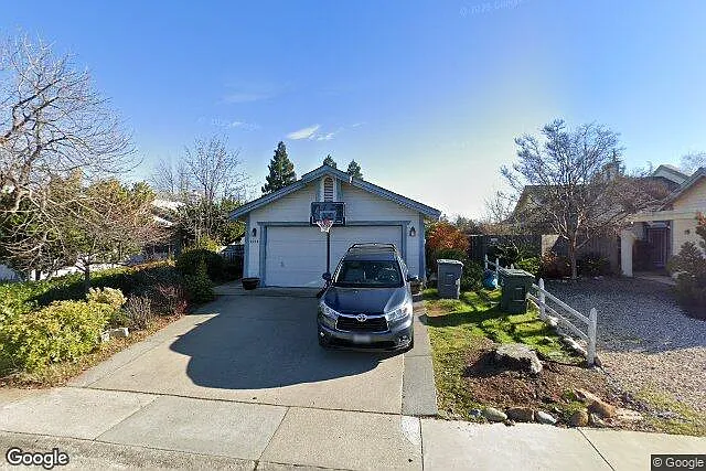 2214 Corral Dr — Photo 1