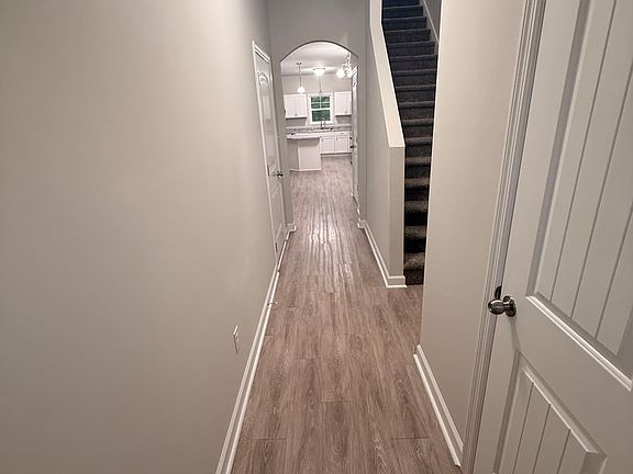 2nd image of 2025 Folkstone Woods Ln