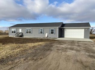13343 Prairie Meadow St, Williston, ND 58801