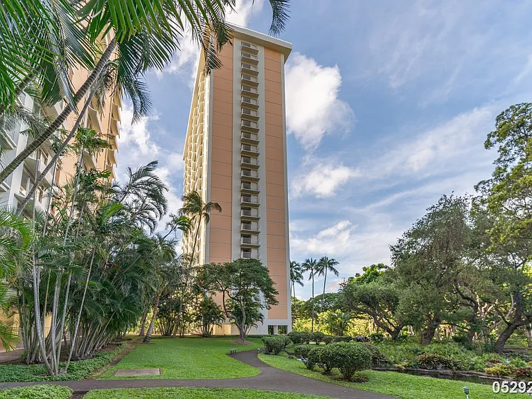 1515 Nuuanu Ave #155 — Photo 18