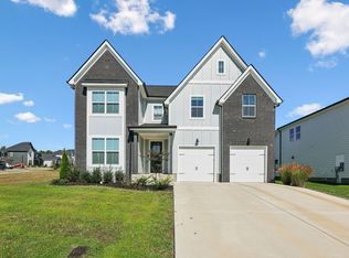 5200 Greentree Dr, Smyrna, TN 37167