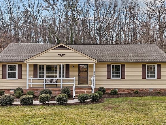 3rd image of 9751 Fordwych Dr