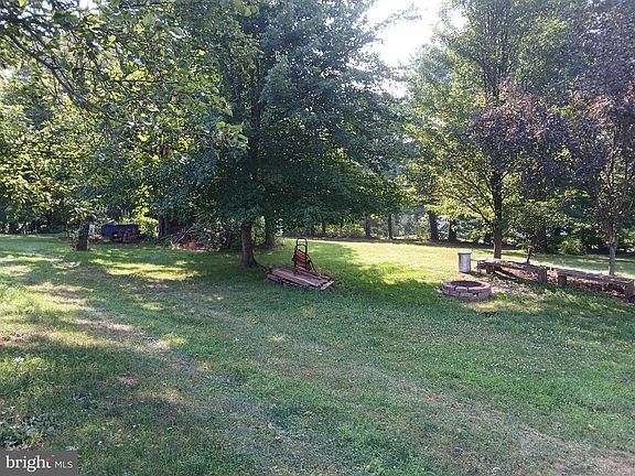 4th image of 2067 Back Rd