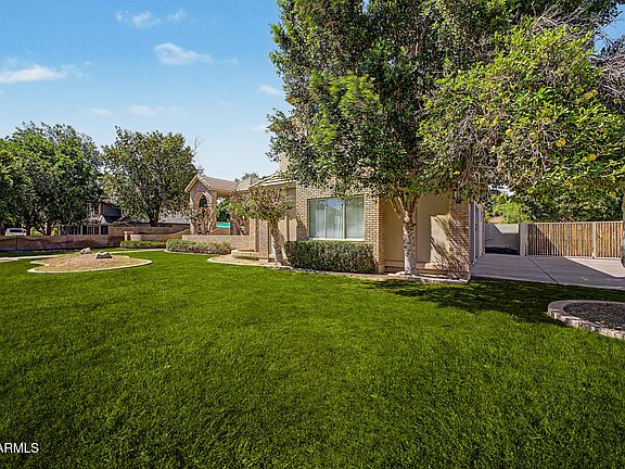 3rd image of 2266 E MALLORY Circle