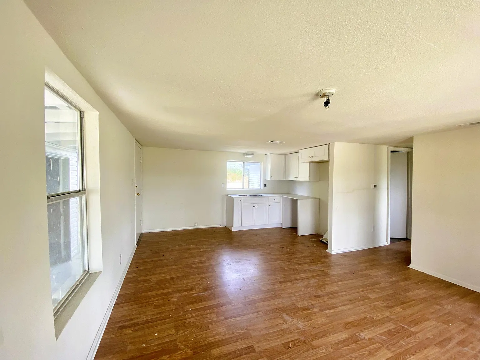 2 bed, 1200 sqft, $1,400 — Photo 2