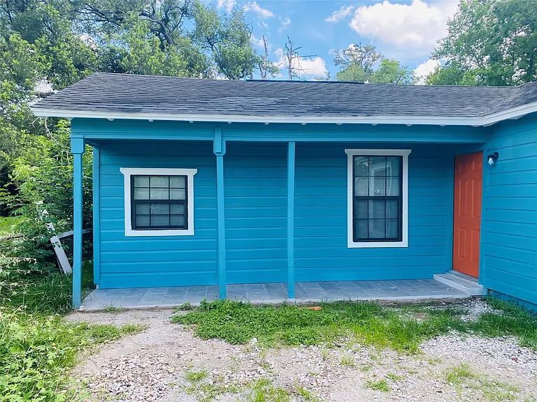 7547 Laura Koppe Rd — Photo 3