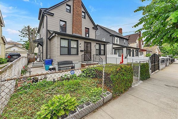 1st image of 104-27 192nd St #2