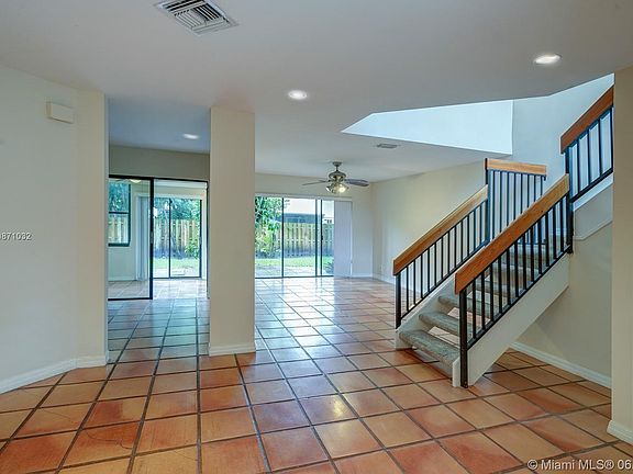 3rd image of 3439 Laurel Oaks Ln #605