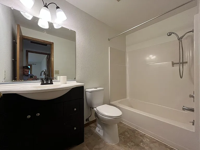 4737 SW Pendleton St — Photo 33